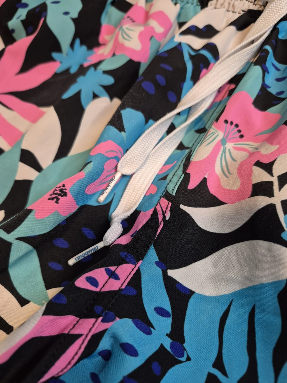 chubbies Tropical Floral Swim Shorts in Teal, Pink & Black 4358/13